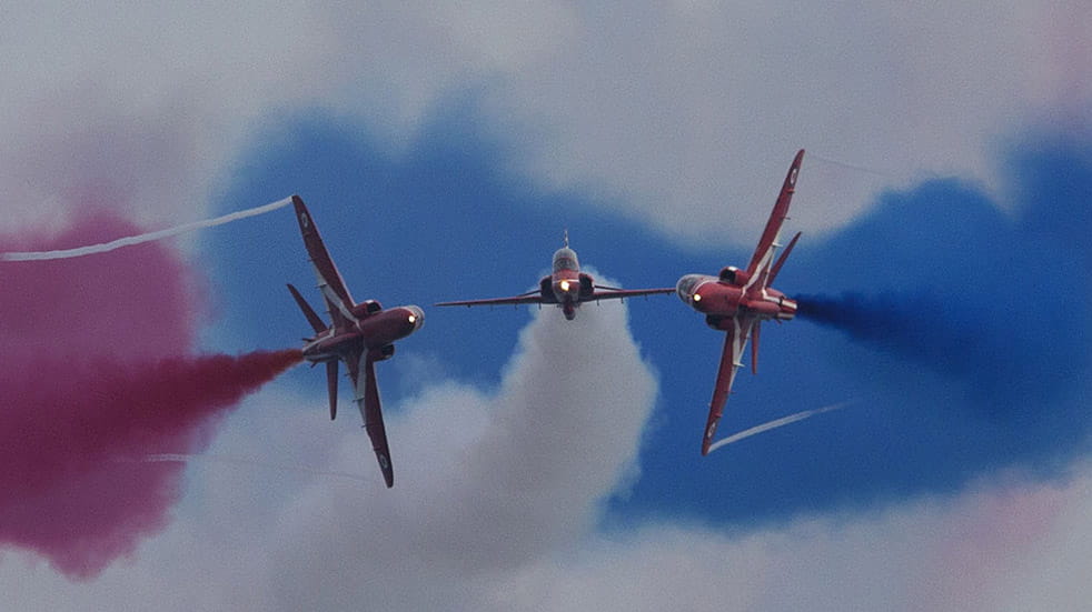 The Red Arrows history stunt